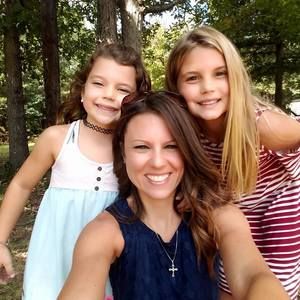 Meet your Posher, Alyson